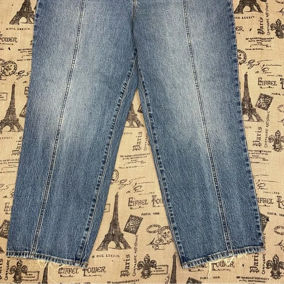 Universal Thread  Straight High-Rise Medium Tint Denim Ankle Jean - Picture 7 of 15